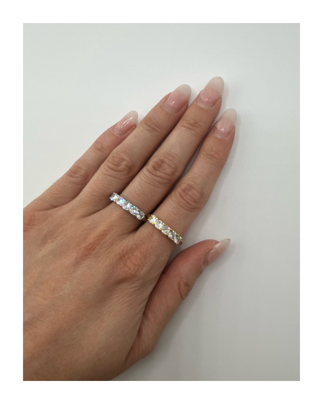Anello Cinque Zirconi