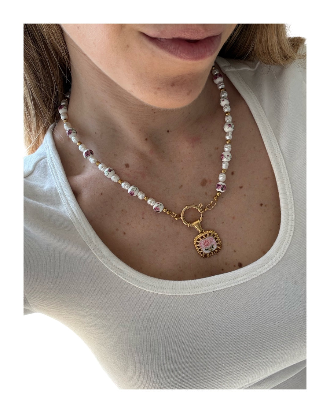 Collana Camelia Handmade