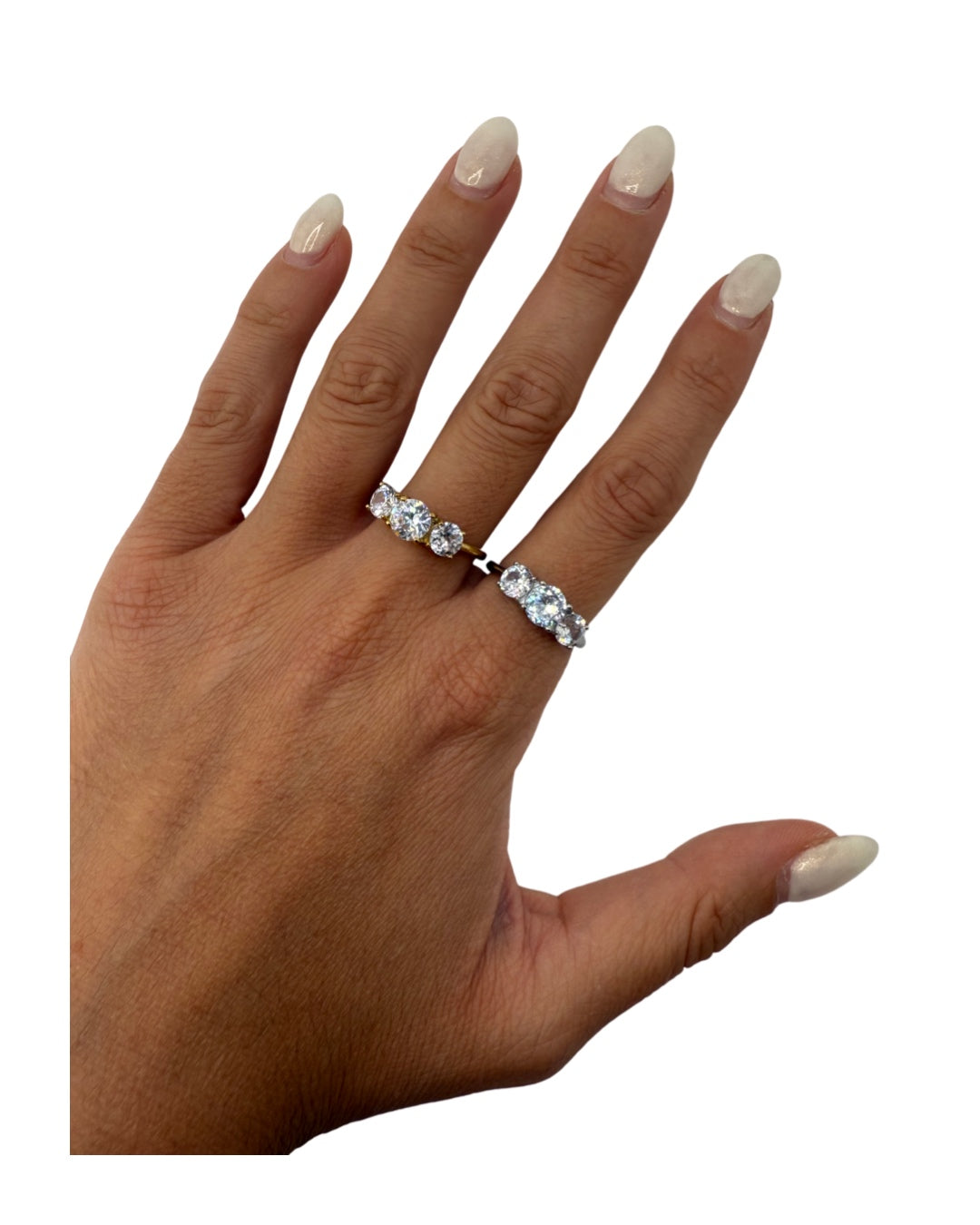 Anello Tre zirconi
