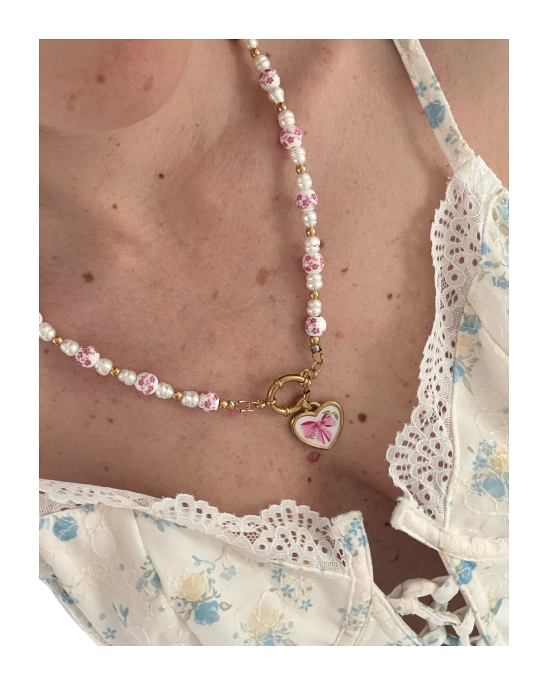 Collana Camelia Handmade